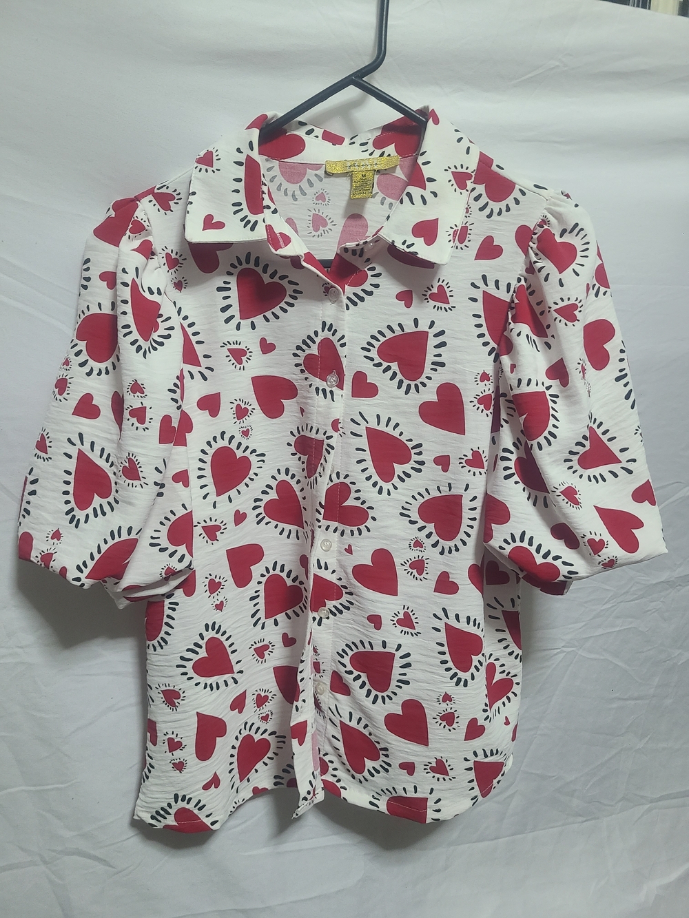 Womens Heart-Print Button-Front Shirt - White & Red